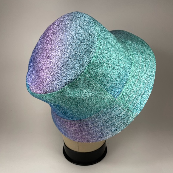 Handmade Bucket Hat - Picture 5 of 9